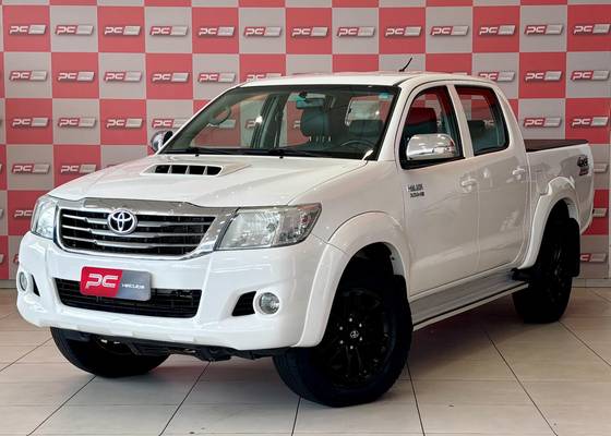 TOYOTA HILUX 3.0 SRV 4X4 CD 16V TURBO INTERCOOLER DIESEL 4P AUTOMÁTICO TOYOTA HILUX 3.0 SRV 4X4 CD 16V TURBO INTERCOOLER DIESEL 4P AUTOMÁTICO
